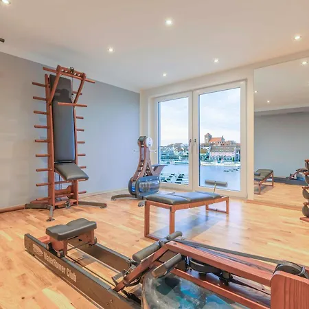 Mueritzquartier No 13 - In Der Hafenresidenz Mit Kamin & Hafenblick Apartament *