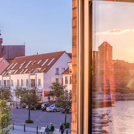 Apartament Mueritzquartier No 13 - In Der Hafenresidenz Mit Kamin & Hafenblick